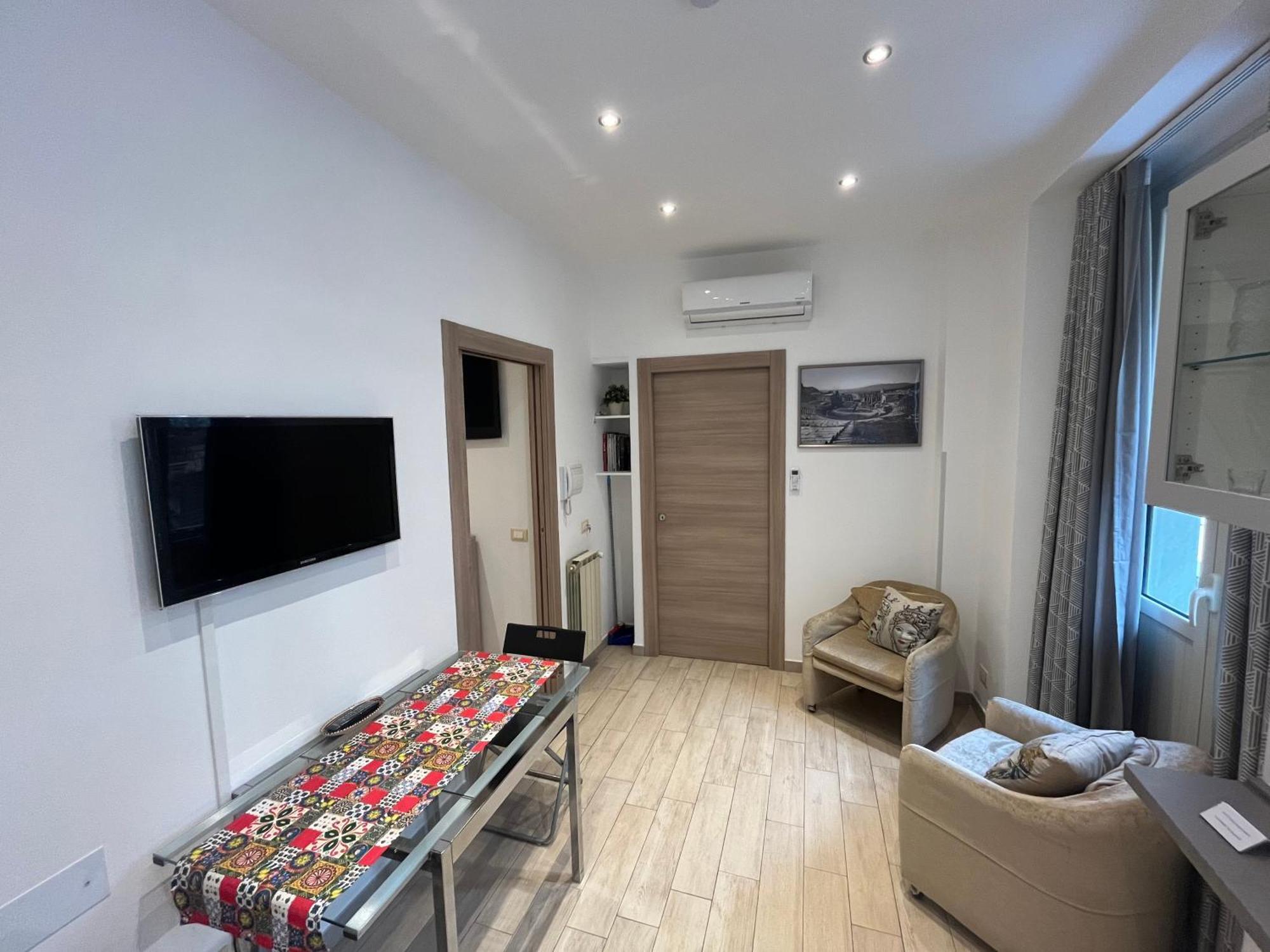 Avaja - Daria'S Apartment Таормина Екстериор снимка